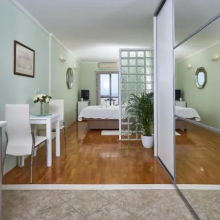 Leamar Apartman *